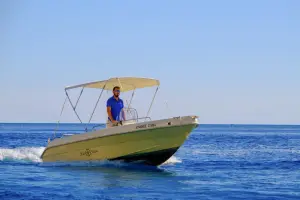 BLUE ESCAPE TRIPS - 4 Hours Motor Boat Rental