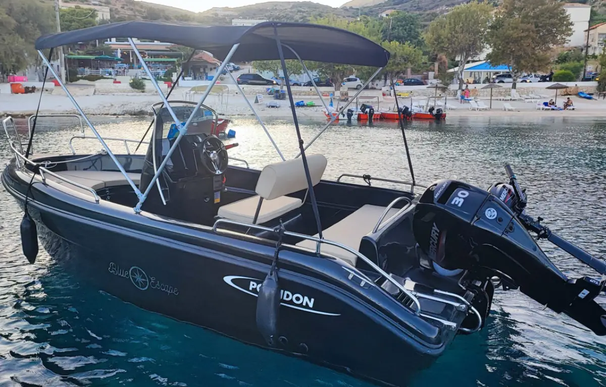 4 Hours Motor Boat Rental