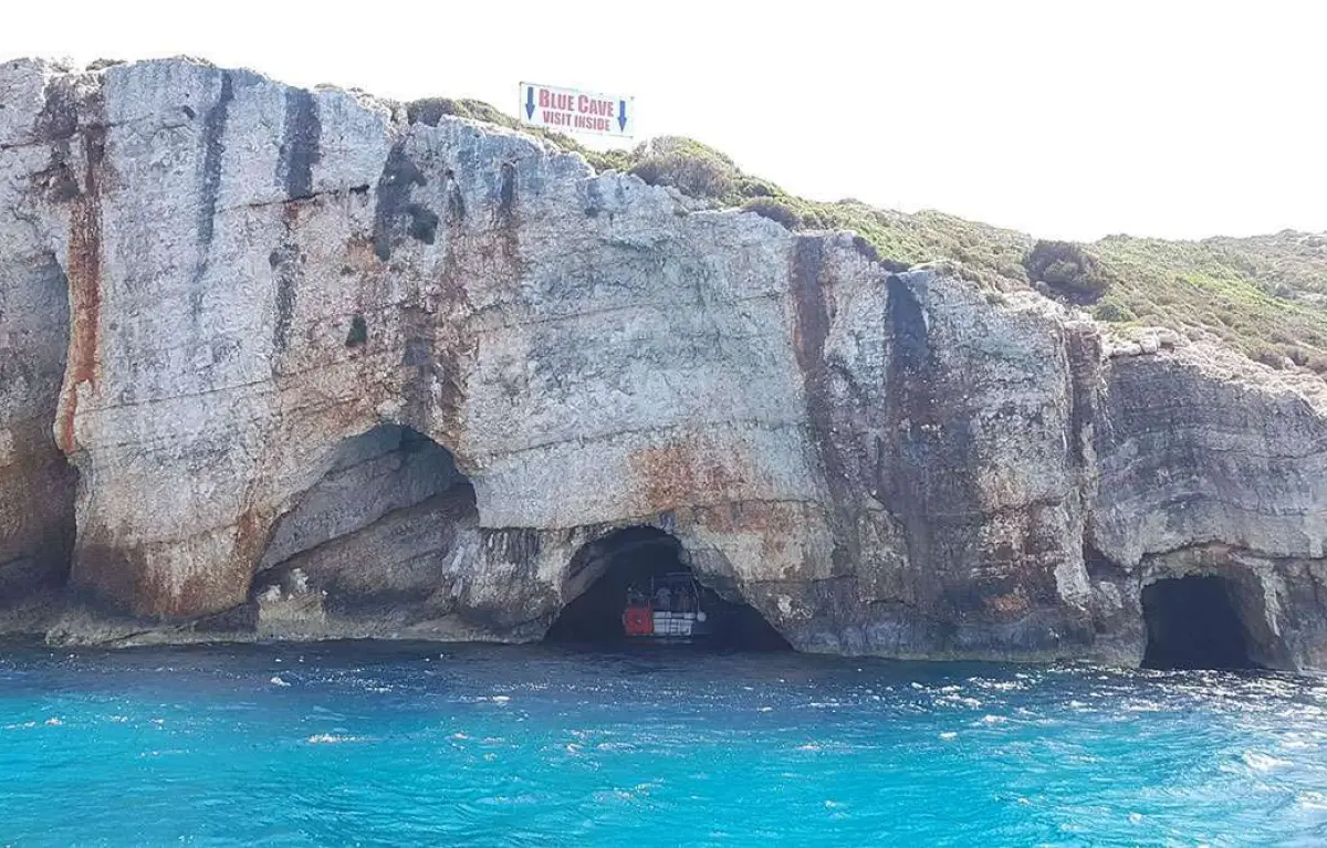 Shipwreck Tour by Boat and Bus, with Panoramic View from the Observation Point above the Shipwreck.