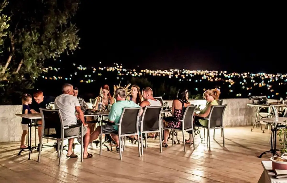 Every Thursday - BBQ Night with live Greek music in tsilivi Panoramic sunset views of Zakynthos