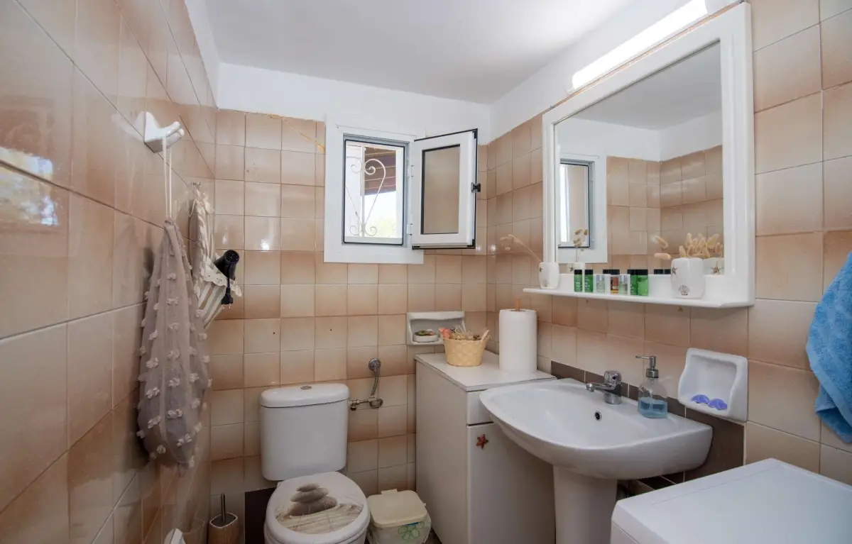 Vossos Cottage House
