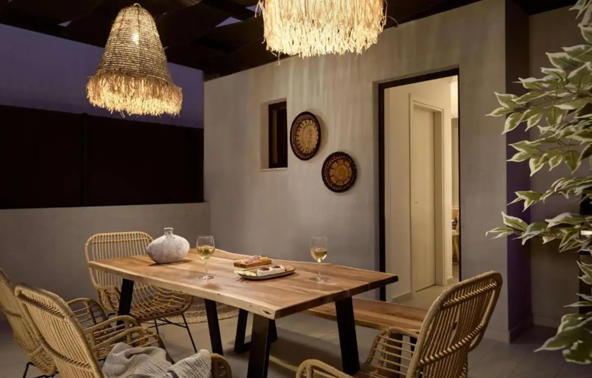 Di Lusso Living Suites