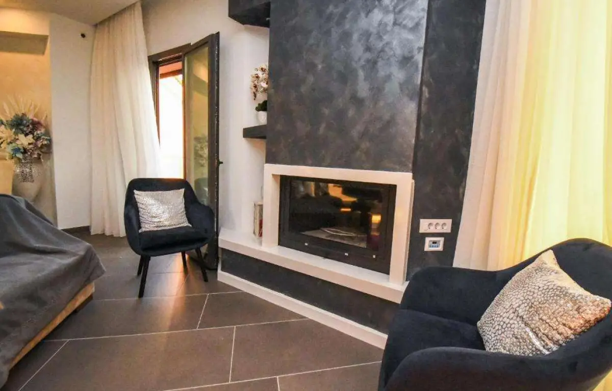 Eftychia Suite