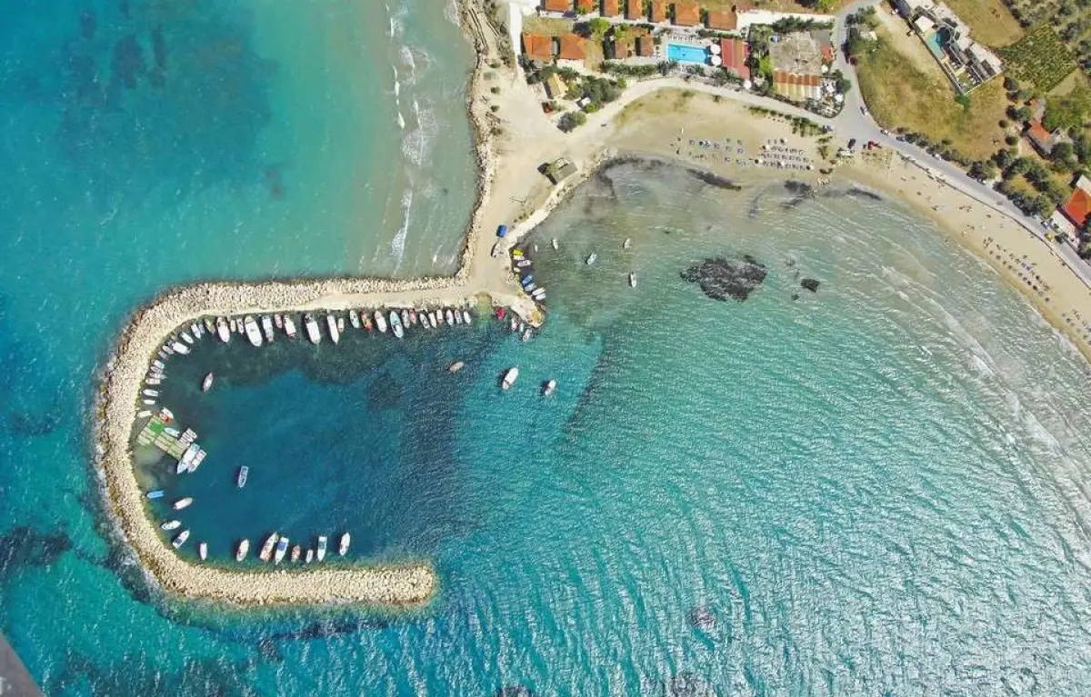 5 Hours Cruise to Shipwreck & Blue Caves