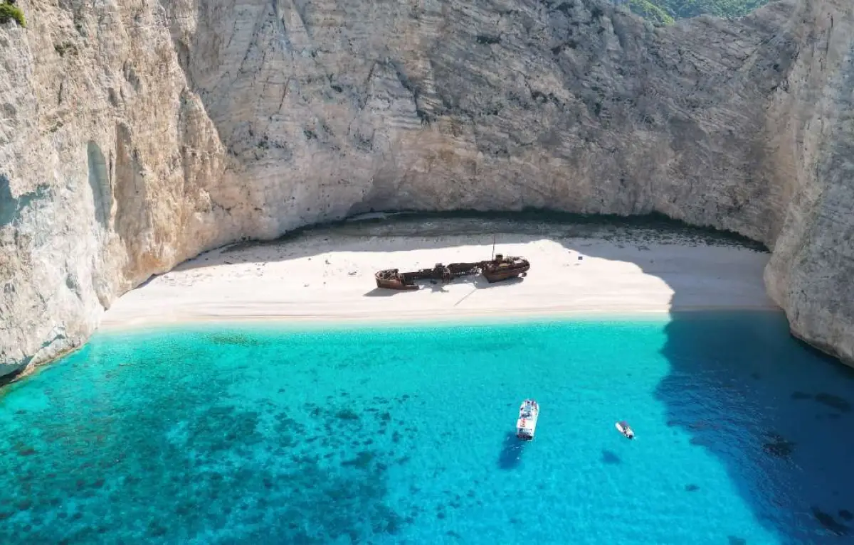 Shipwreck Tour by Boat and Bus, with Panoramic View from the Observation Point above the Shipwreck.