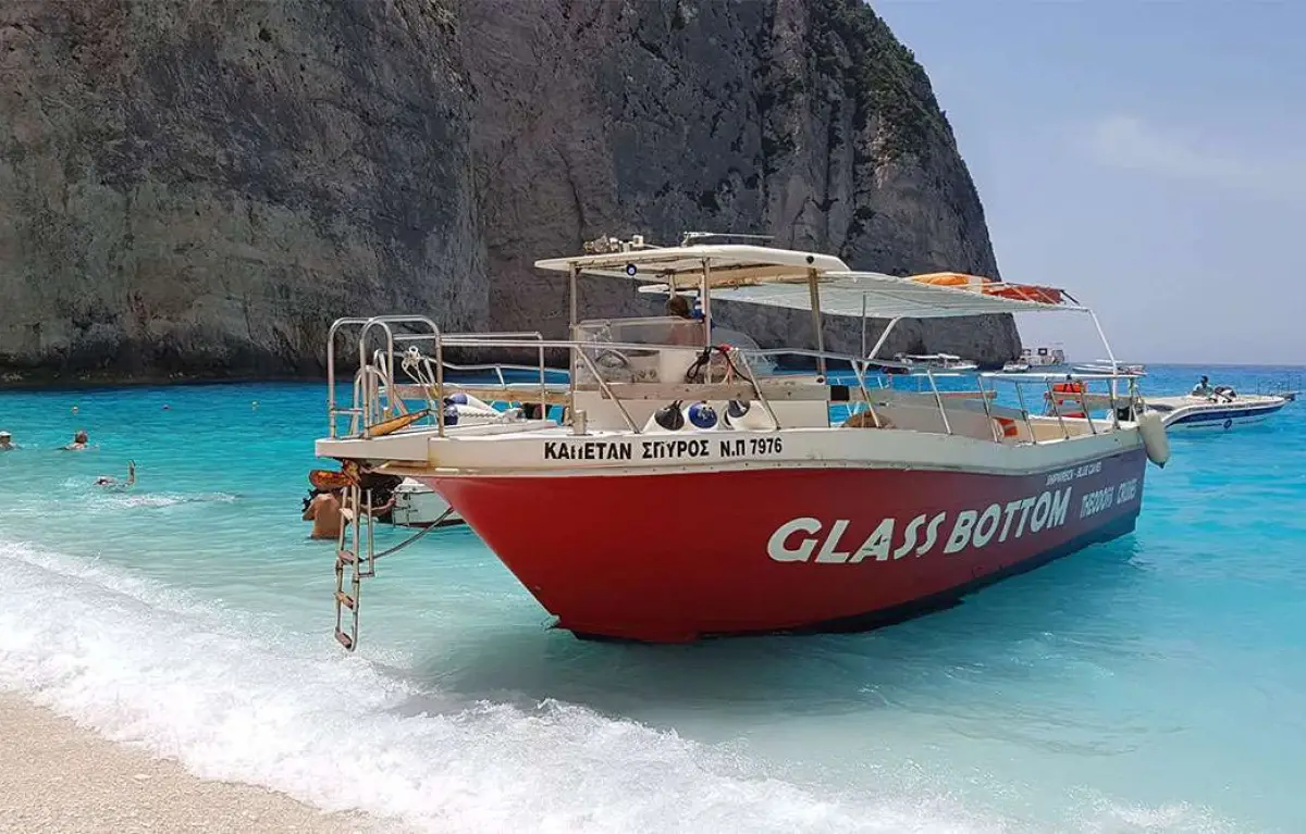 Shipwreck Tour by Boat and Bus, with Panoramic View from the Observation Point above the Shipwreck.