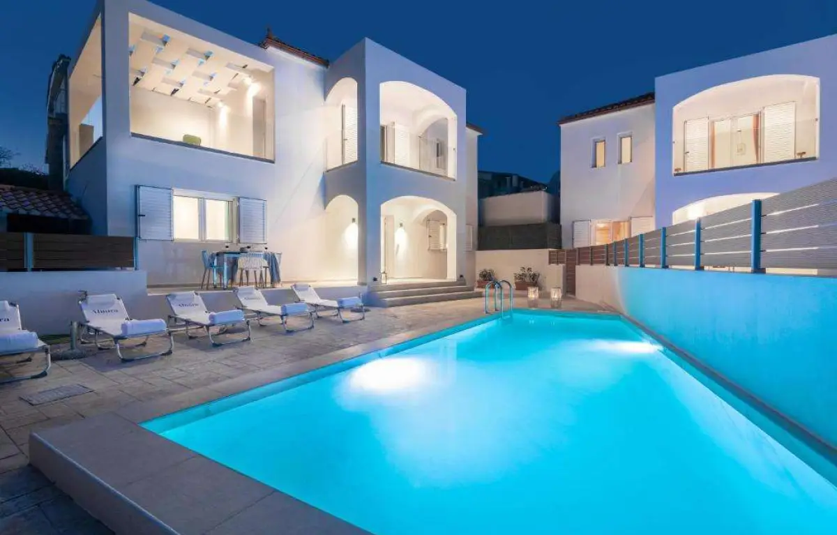 Coral Bleu Villa with Private Pool