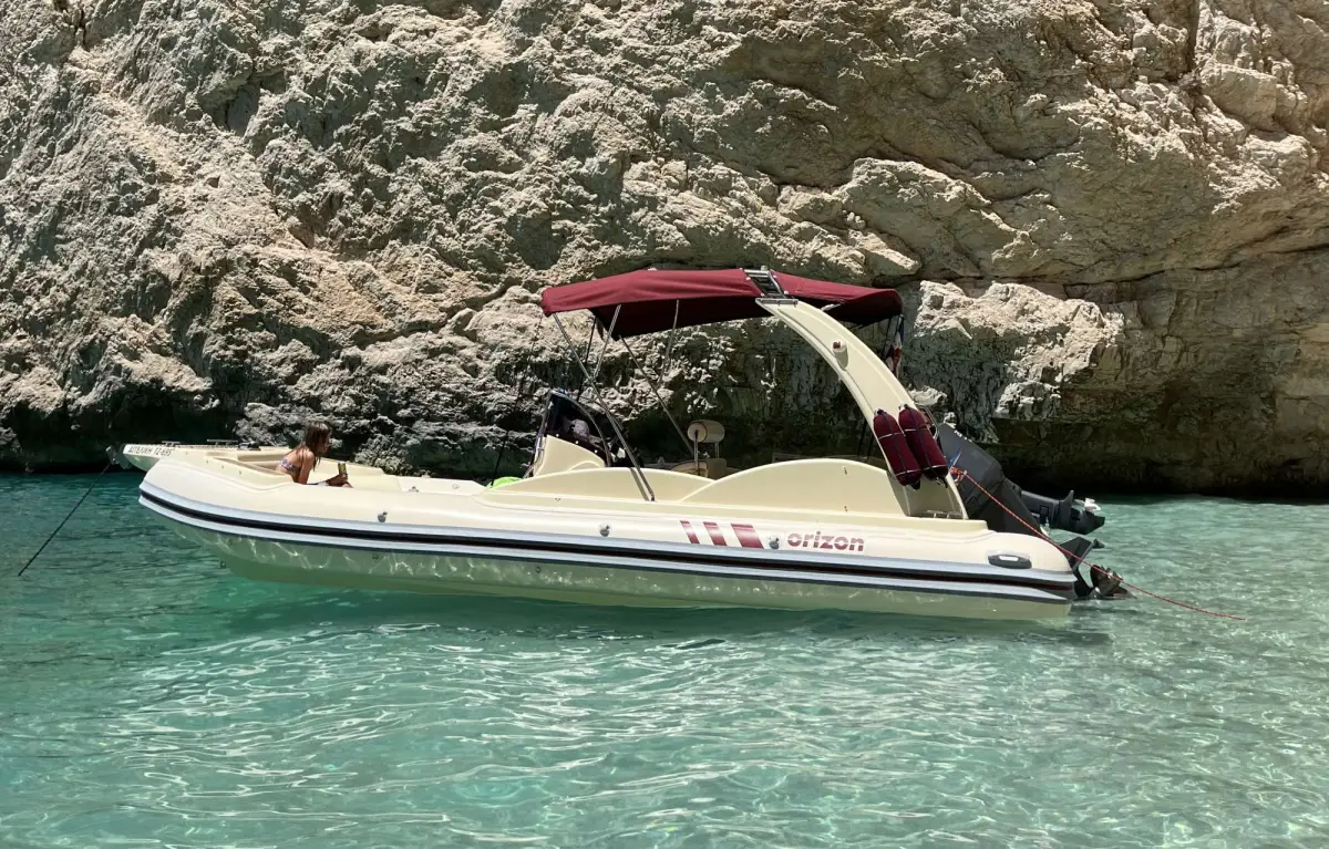 3 Hours Cruise to Keri Caves & Myzithres