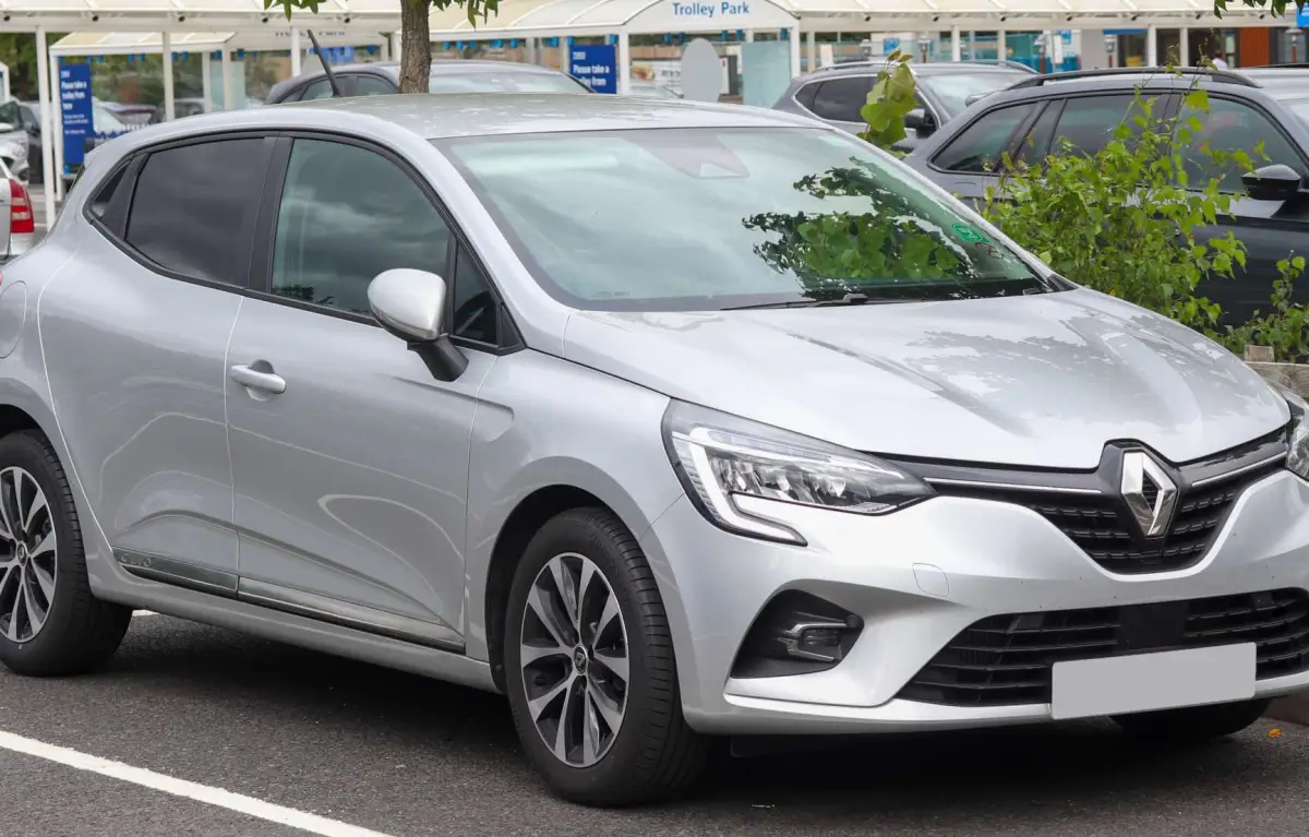 Renault Clio Car Rental