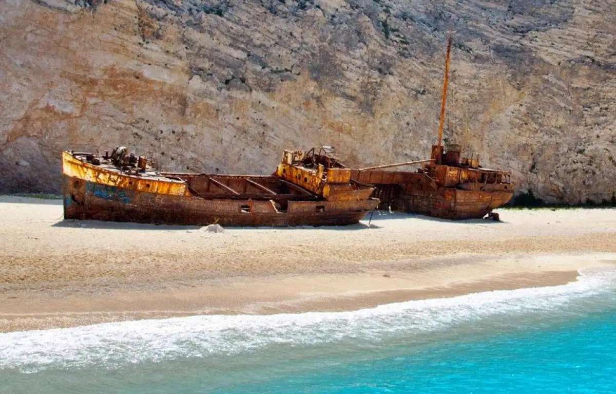 4 Hours Cruise to Navagio Beach (Shipwreck)