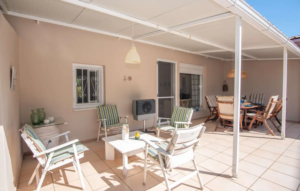 Vossos Cottage House