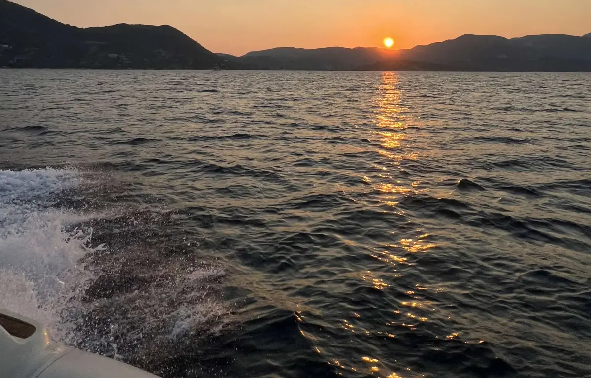 4 Hours Sunset Cruise - Keri Caves & Myzithres