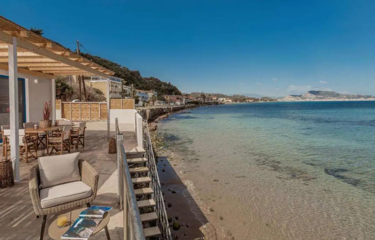 Bleu Beach Front Villa with Pool