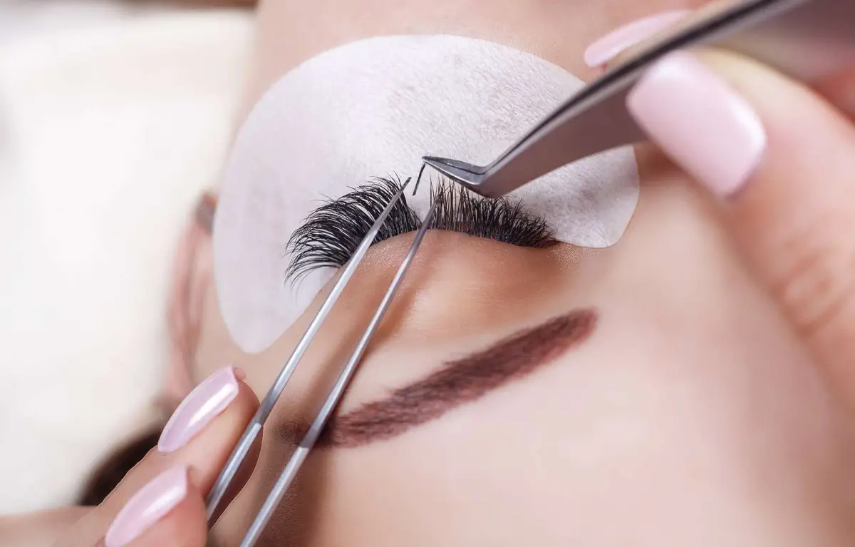 Eye-brows Tint