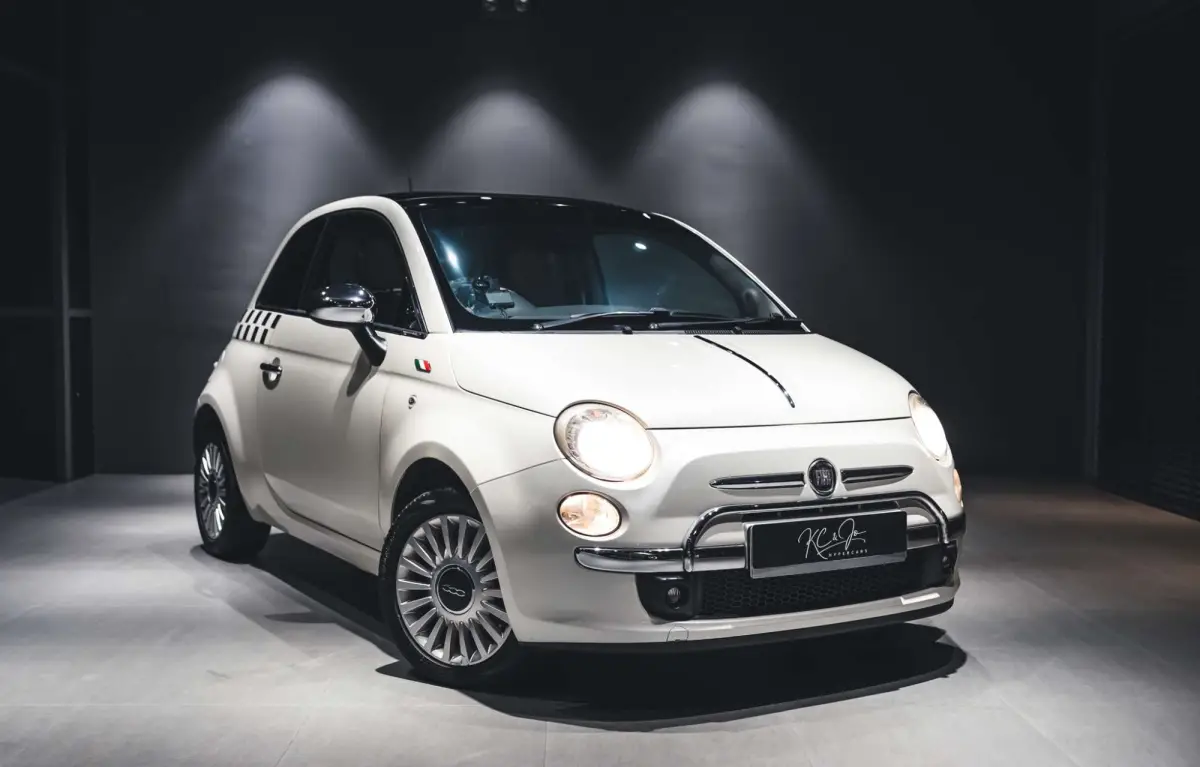 Fiat 500C-sport Panorama Roof or similar
