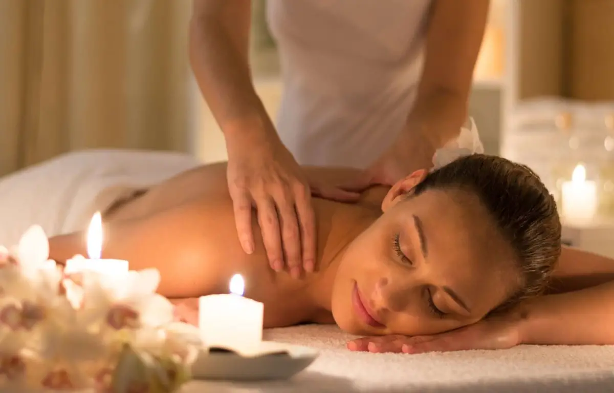 Candle massage 80 Min