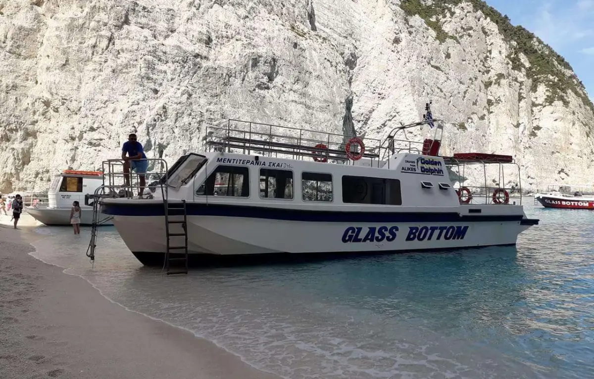 Three and a Half Hours North Premium Zakynthos Boat Tour