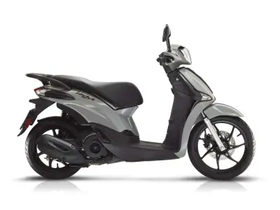 Piaggio Liberty 150s iGet ABS o simile