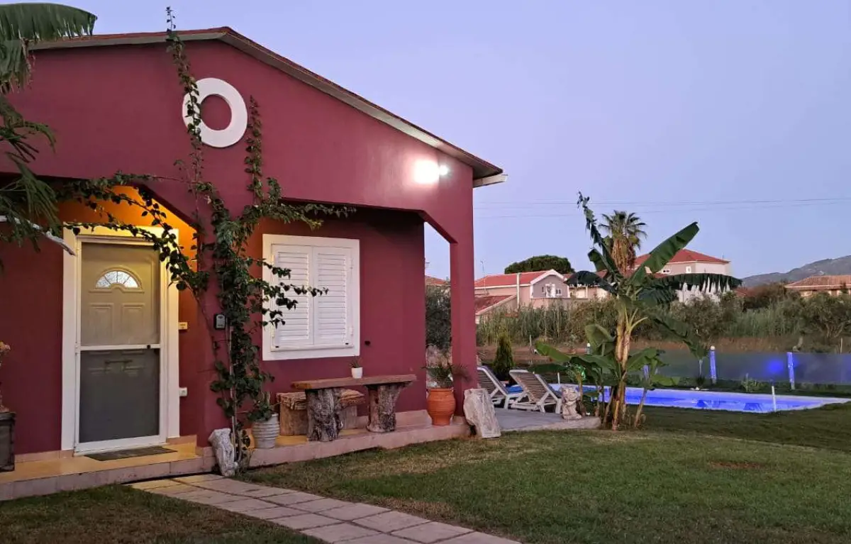 Konstantinos Holidays House