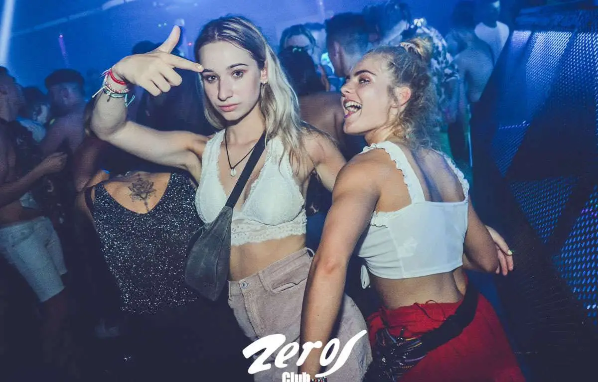 Zeros Club