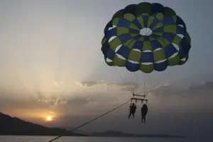 Banana WaterSports - Paragliding / Parasailing
