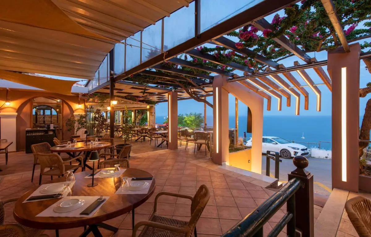 Monday - Greek Night at Spiti Tou Lata
