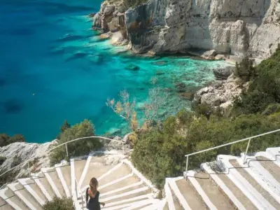 SKINARI faros (hiking.The paths lead to the sea to enjoy a nice swim)