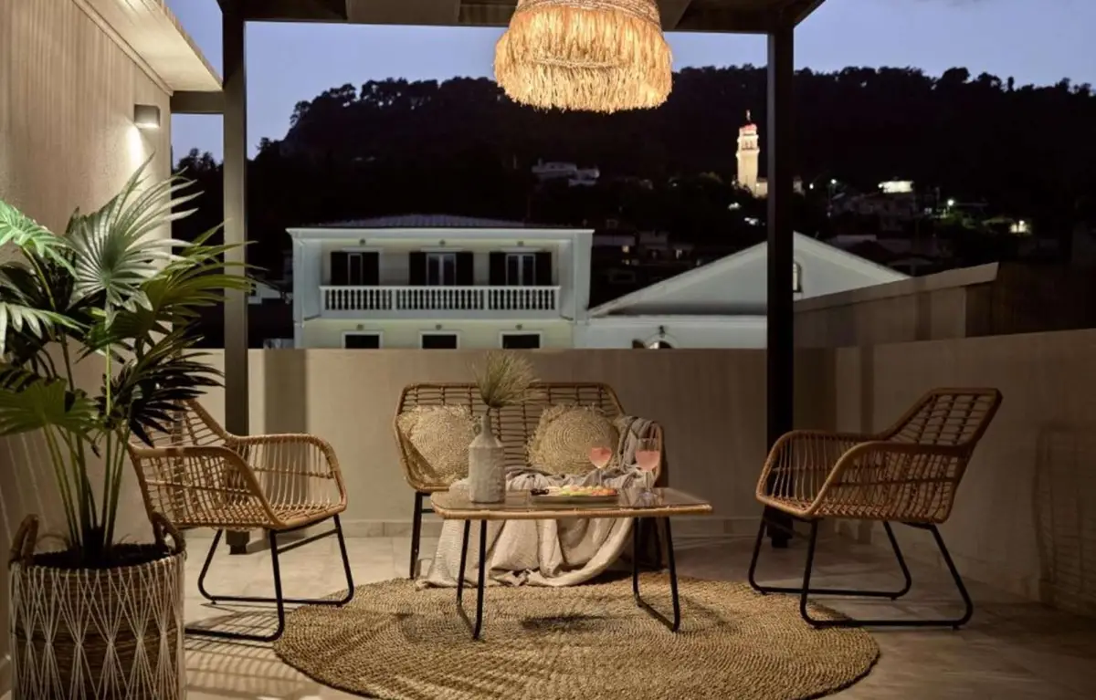 Di Lusso Living Suites