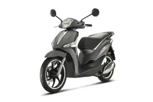 Piaggio Liberty 125cc or similar