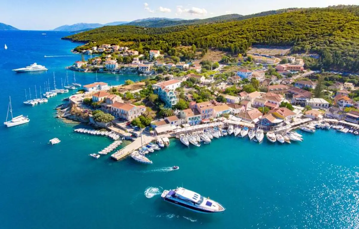 10 Hours Cruise to Kefalonia