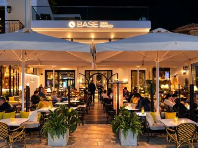 Base Restaurant - Bar - Base San Marco