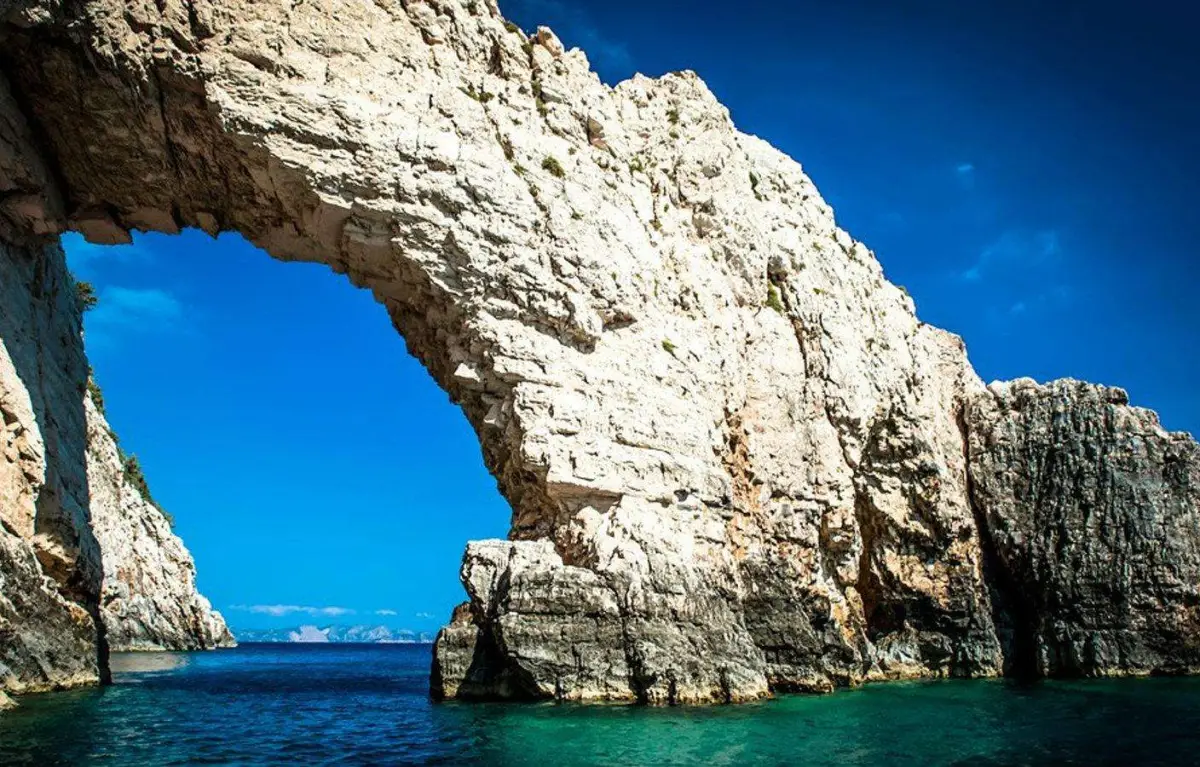 8 Hours Zakynthos Island Cruise