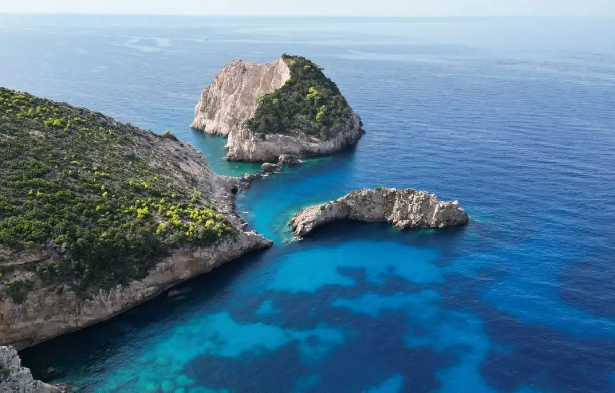Shipwreck Tour by Boat and Bus, with Panoramic View from the Observation Point above the Shipwreck.