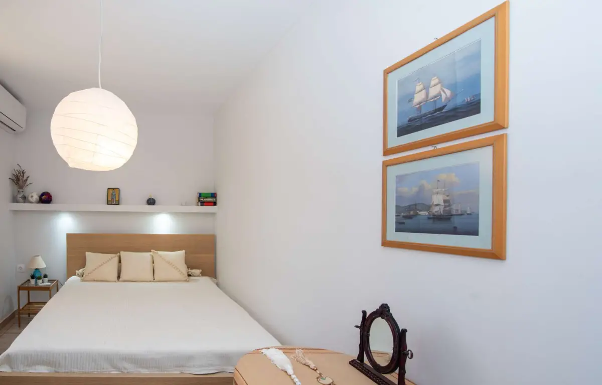 Vossos Cottage House