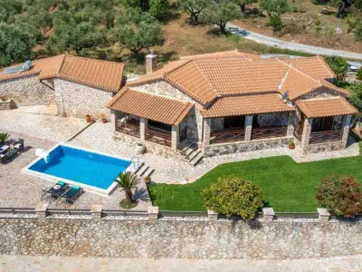 Villa La Isla with Private Pool