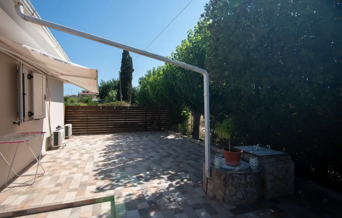 Vossos Cottage House